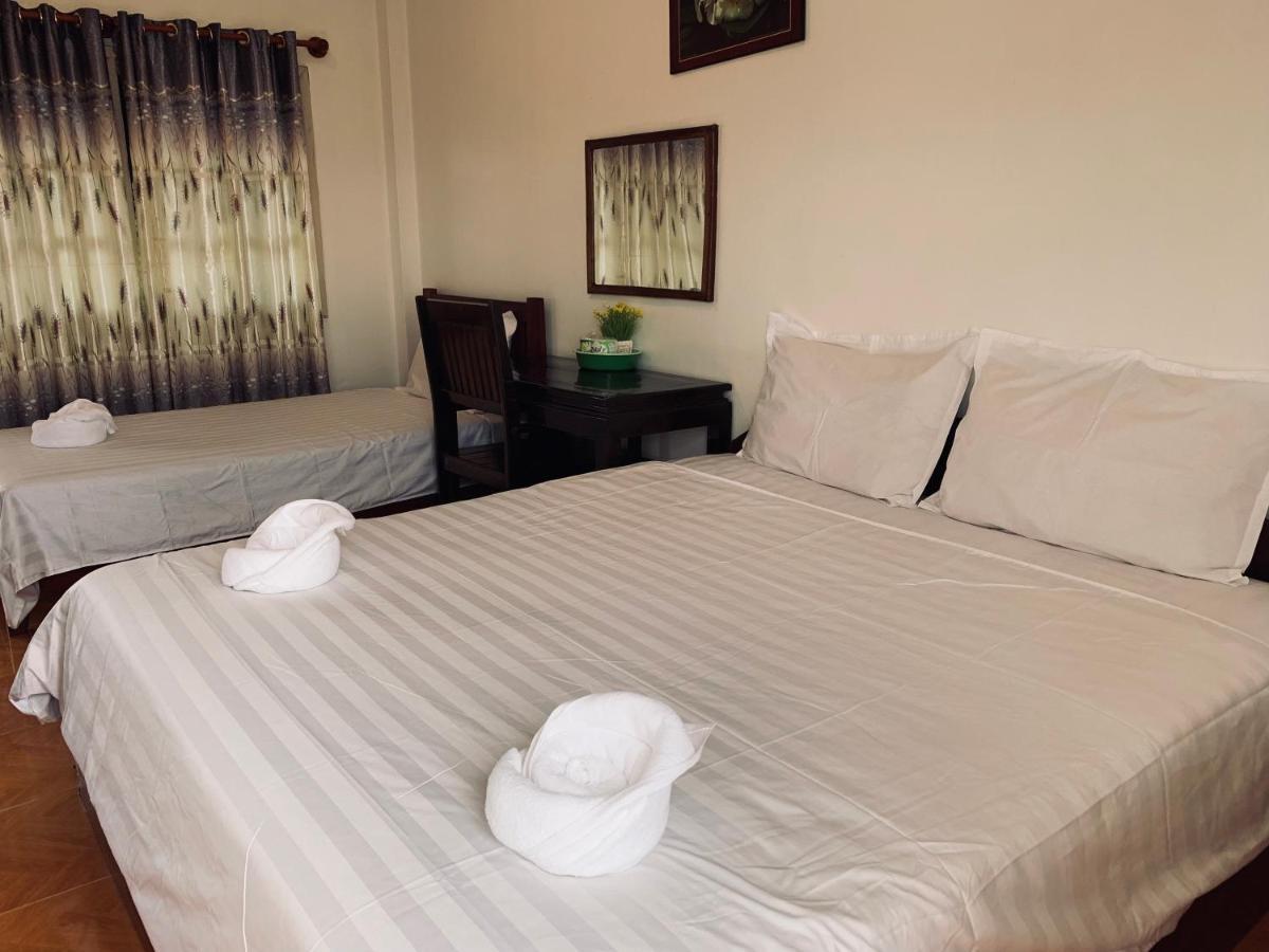Dalom Guesthouse Ban Dondét Екстериор снимка