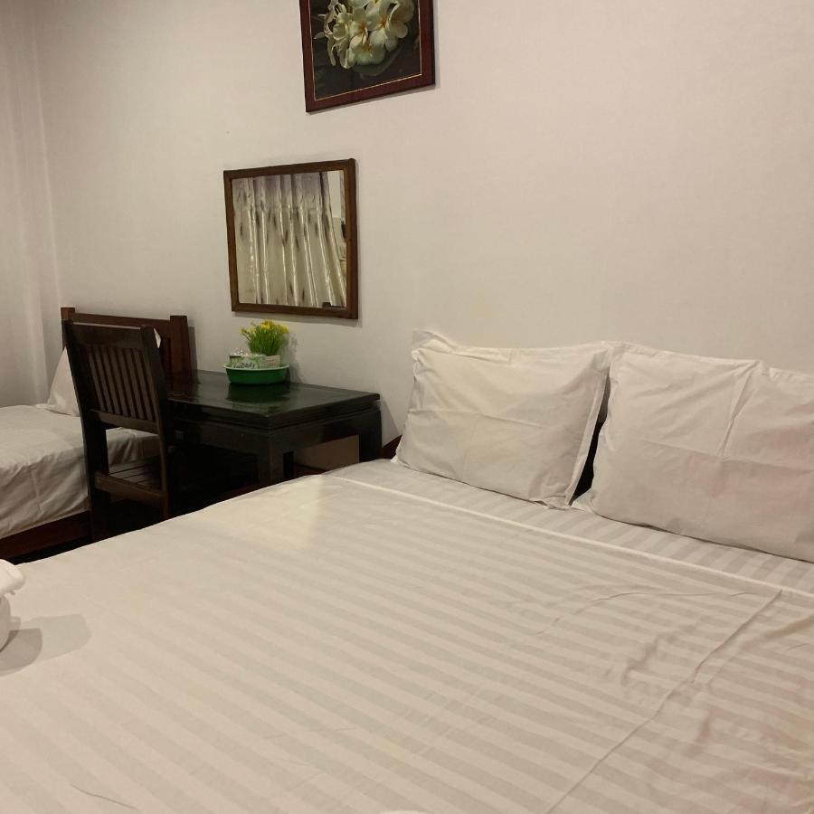 Dalom Guesthouse Ban Dondét Екстериор снимка