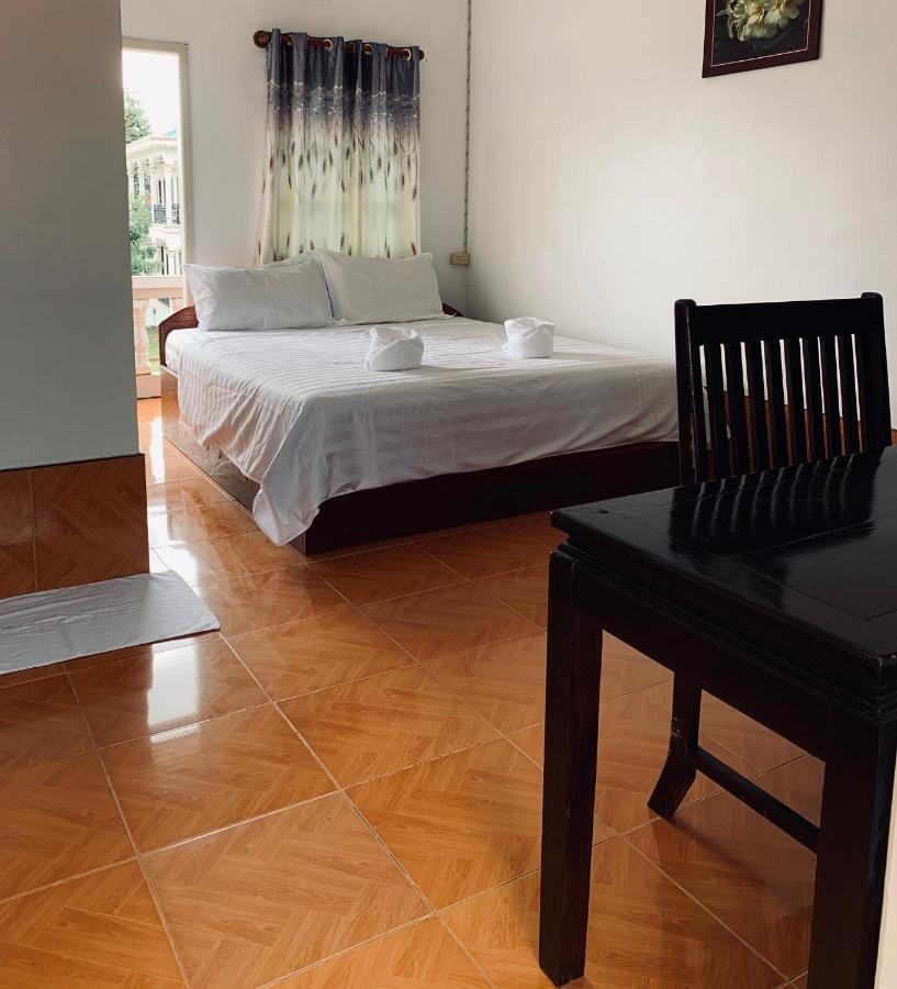 Dalom Guesthouse Ban Dondét Екстериор снимка