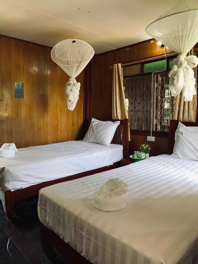 Dalom Guesthouse Ban Dondét Екстериор снимка